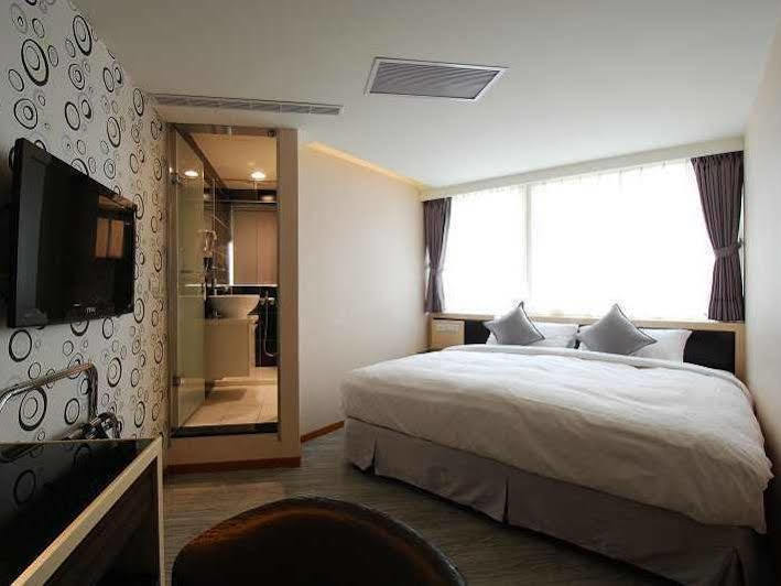 欣欣旅店 Hotel Tajpej Kültér fotó